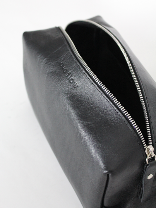 Lava Flow VESUVIUS leather cosmetic bag in black — view 2