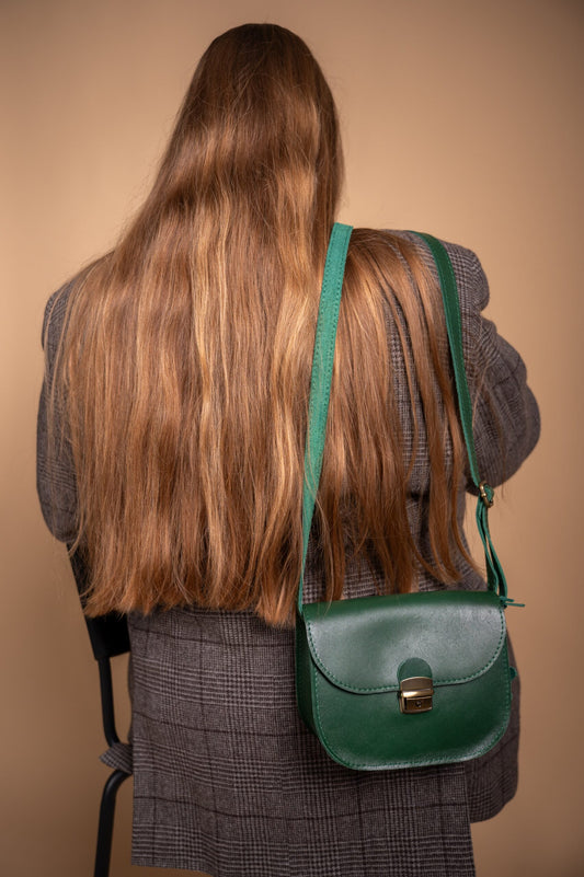 Zelma Kraft medium green natural leather saddle bag — view 2