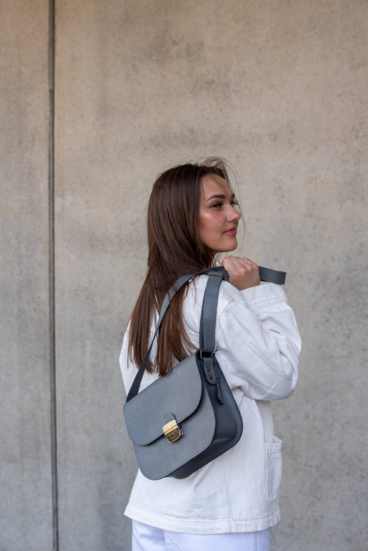 Zelma Kraft large grey natural leather saddle bag — view 2