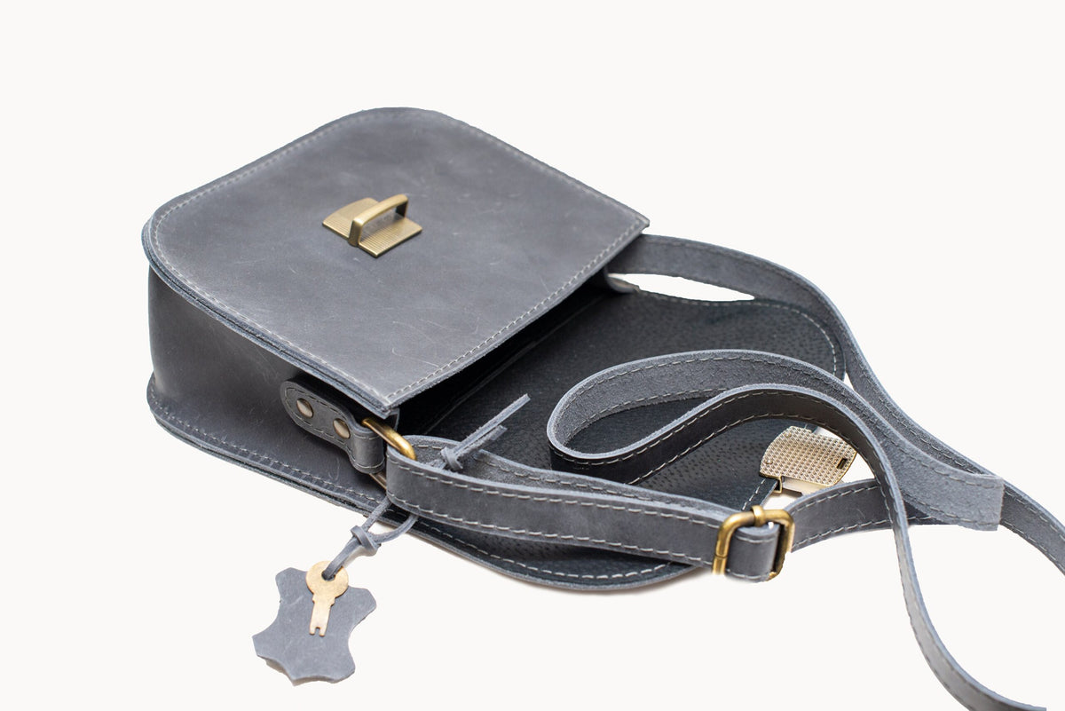 Zelma Kraft large grey natural leather saddle bag — view 10