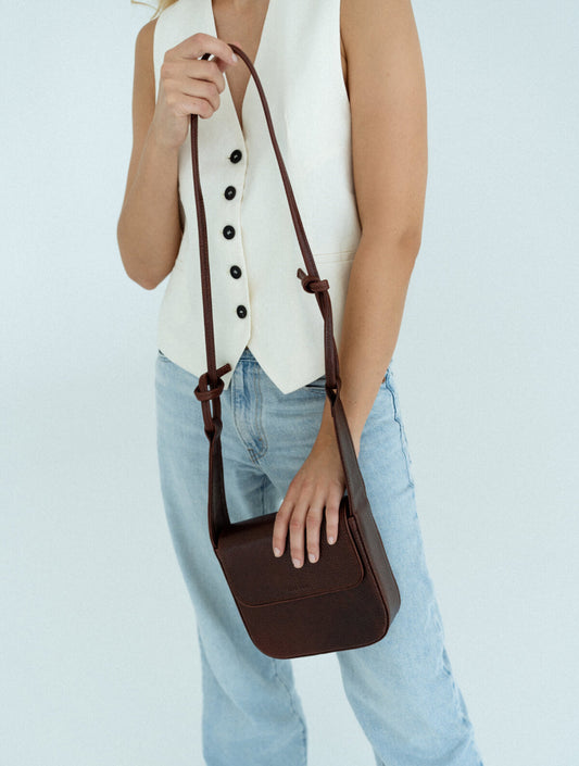 Lava Flow MUSA unisex leather crossbody bag in brown — view 2