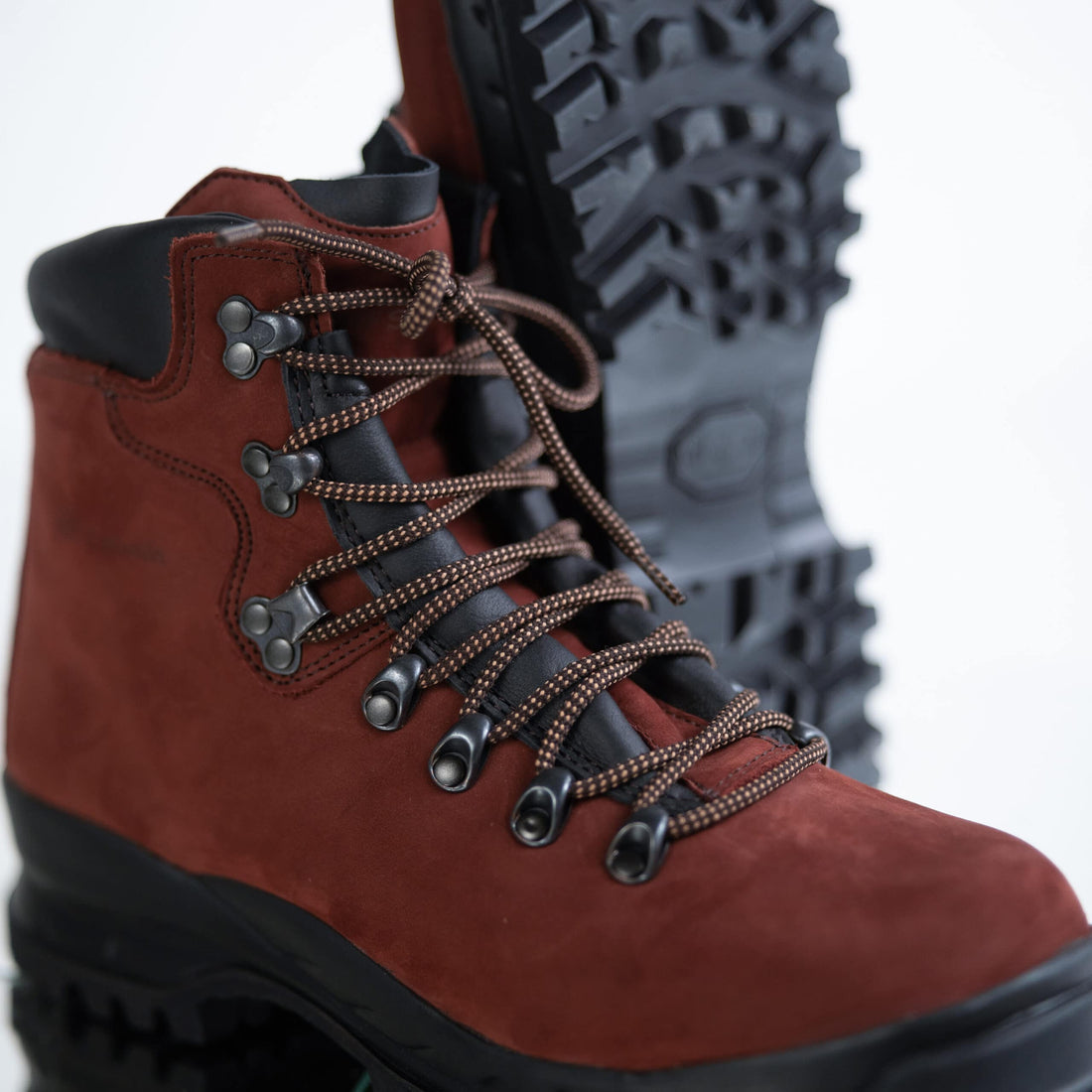 Samelin 5531 Rosso Aragosta Hiking Boots – Where Military Precision Meets Outdoor Passion
