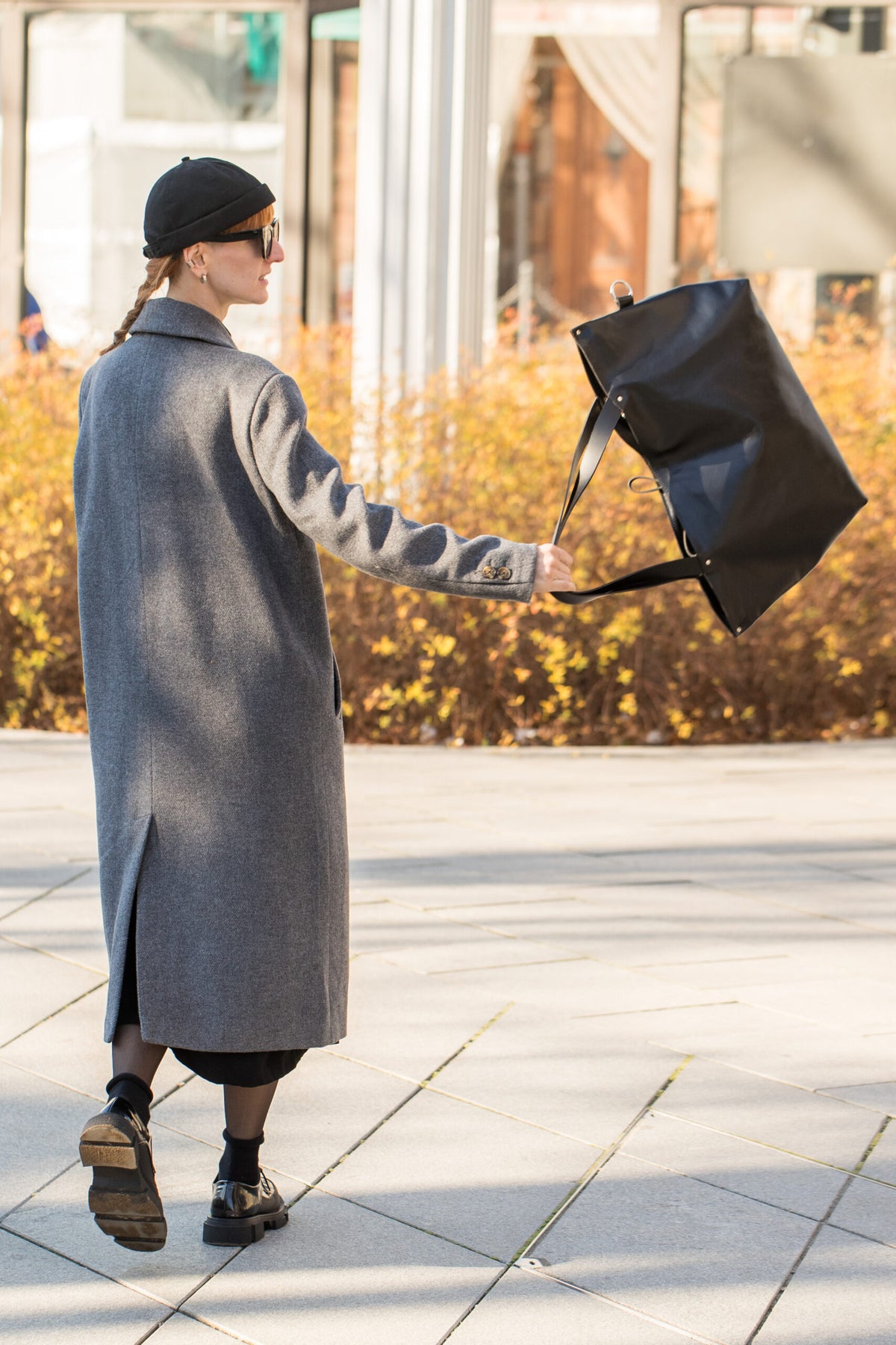 PYKOK Lima large soft black leather tote bag — view 3