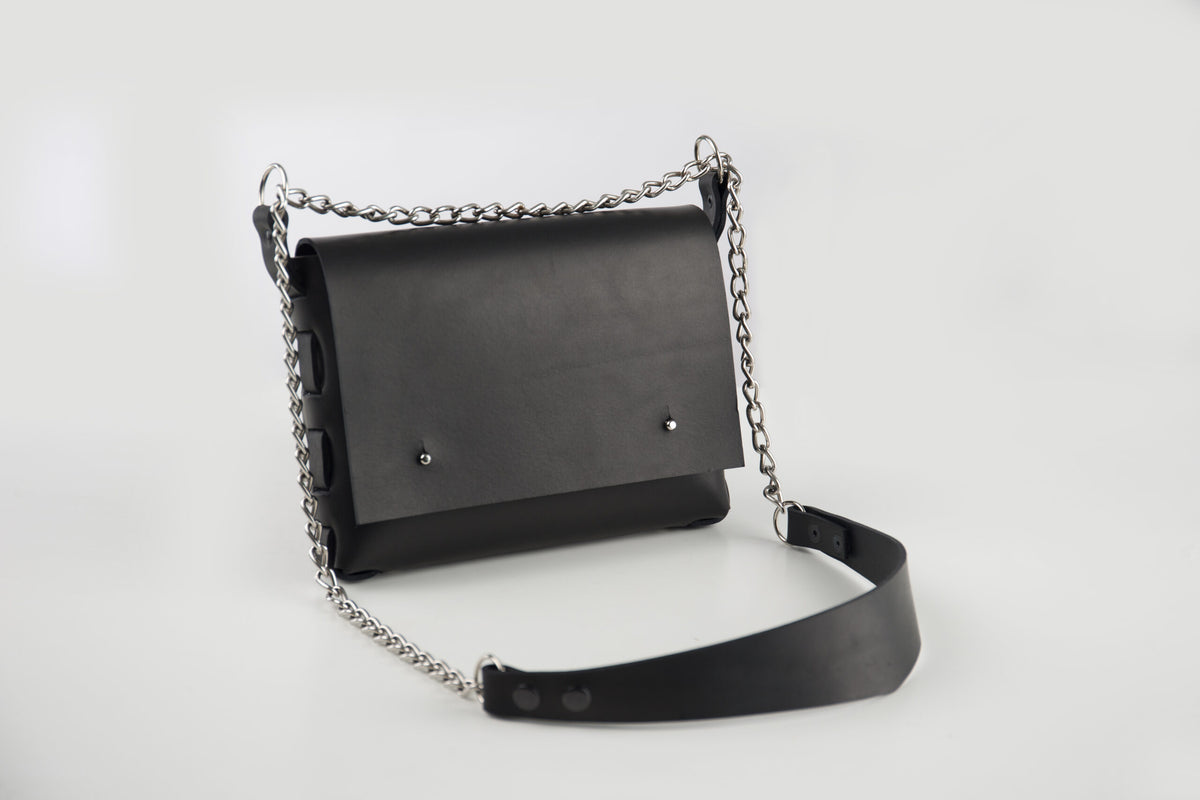 PYKOK Agatha no.3 leather crossbody bag with chain strap — view 5