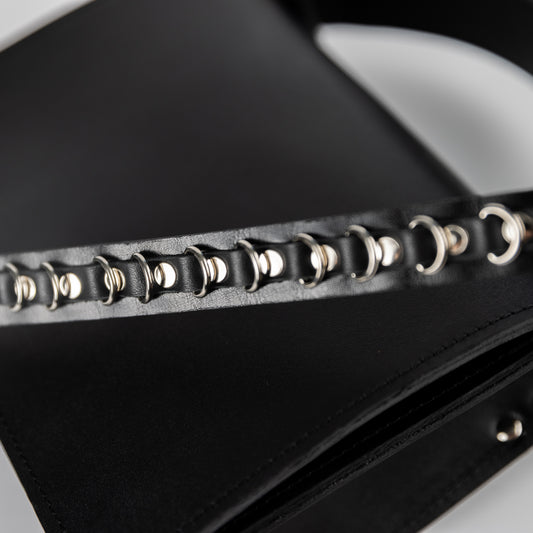 PYKOK Lila Mini black leather crossbody bag with chain strap — view 2