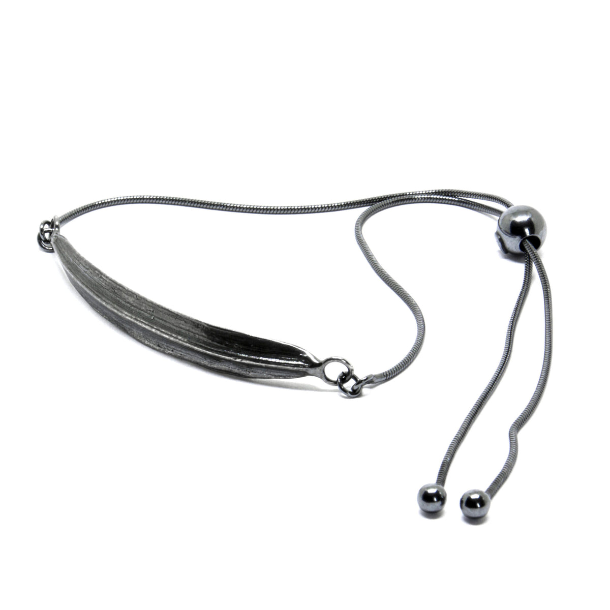 Agnes Veski SPRING Leaf silver bracelet — view 3
