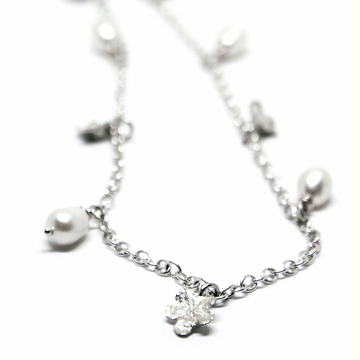 Agnes Veski SPRING Myosotis silver and pearl necklace