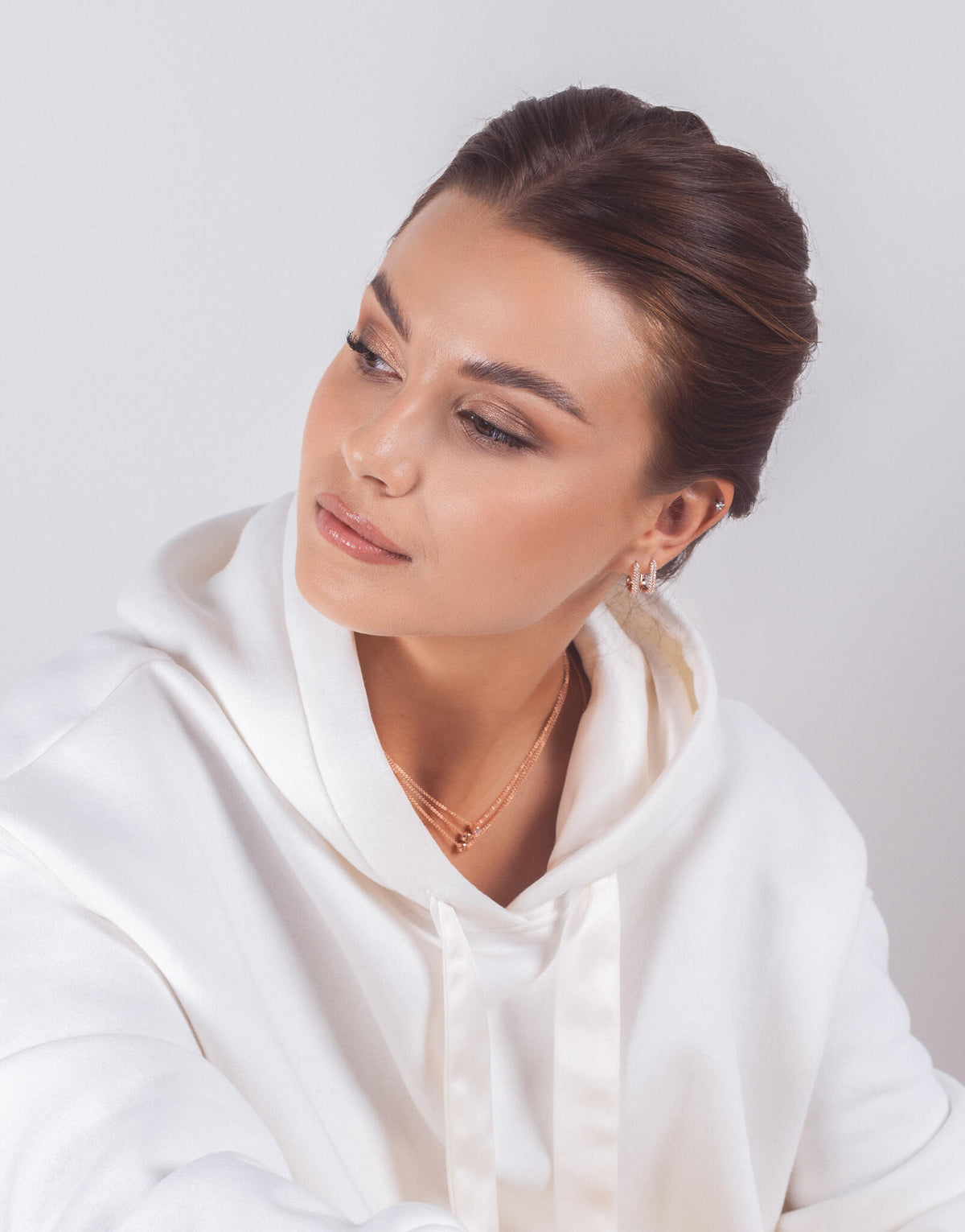 MyaMoon Metropolitan Glow White silver zircon earrings