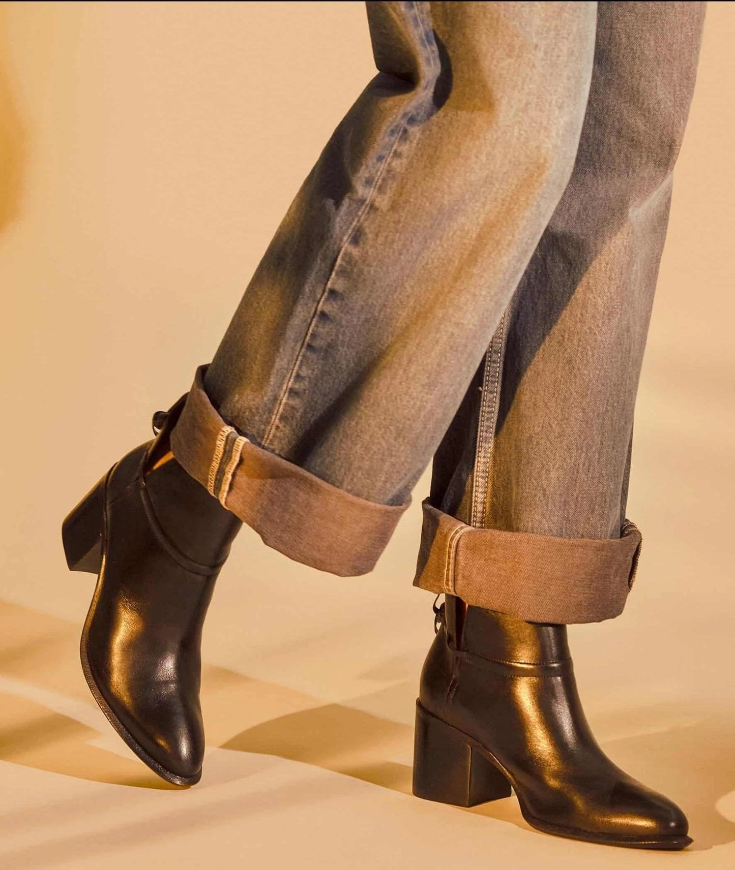Black Leather Ankle Boots Attalea – Women’s Block Heel Booties