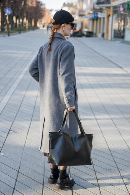 PYKOK Lima large soft black leather tote bag — view 2