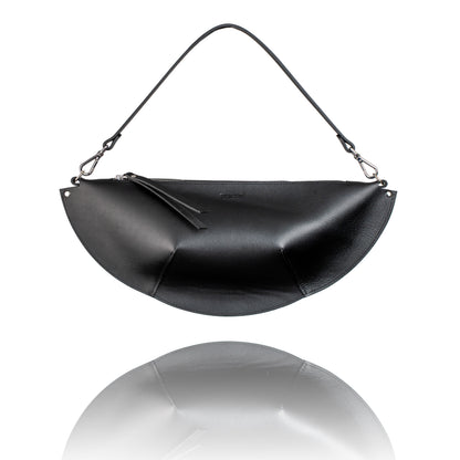 PYKOK Olivia black natural leather shoulder bag with sculptural shape — view 4