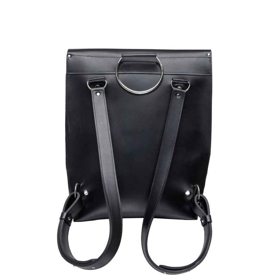 PYKOK Romeo black leather backpack with magnetic closure — view 4